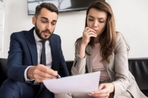 Rozwód krok po kroku – jak prawnik rozwodowy w Gdyni organizuje cały proces?